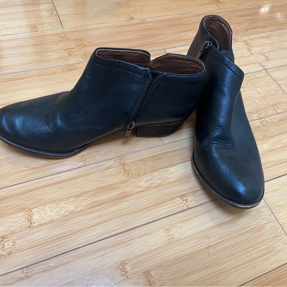Lucky Brand black booties (LP-BARDON2) - Picture 1 of 7